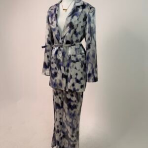 Alternative view of Grey floral belted suit